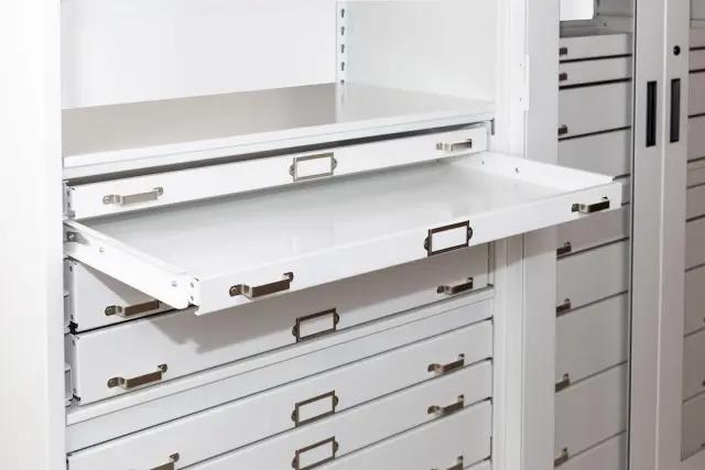 Heavy duty cabinet